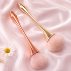 Large Fluffy Blush & Powder Brush with Soft Synthetic Bristles