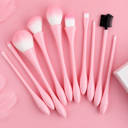 Large Fluffy Blush & Powder Brush with Soft Synthetic Bristles