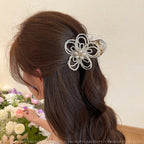 Pearl Flower Claw Hair Clip